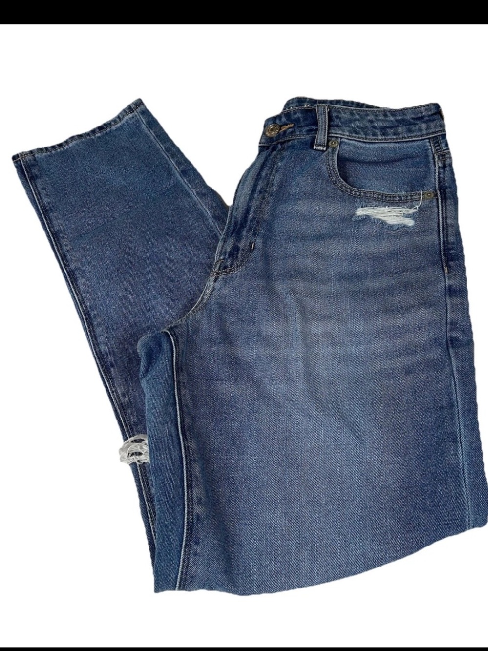 American Eagle Women’s Size 6 Mom Jean Medium Wash Distressed Blue #2026